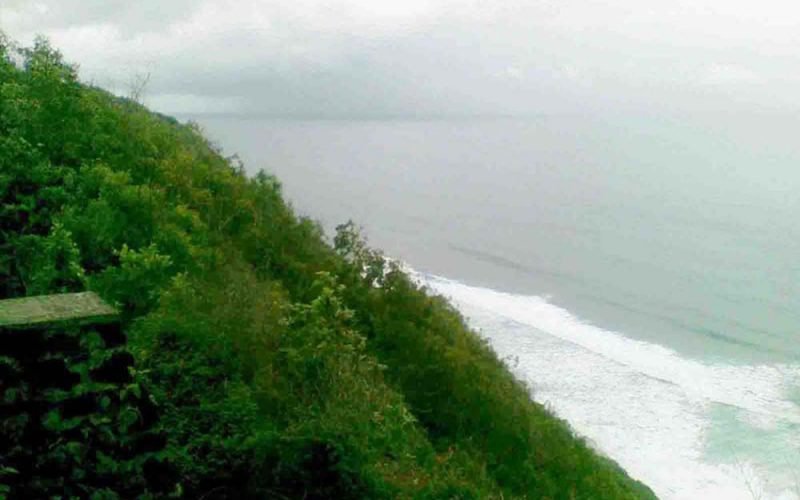 Tanah mewah di pinggir tebing Bali untuk dijual di area terbaik Pecatu 0