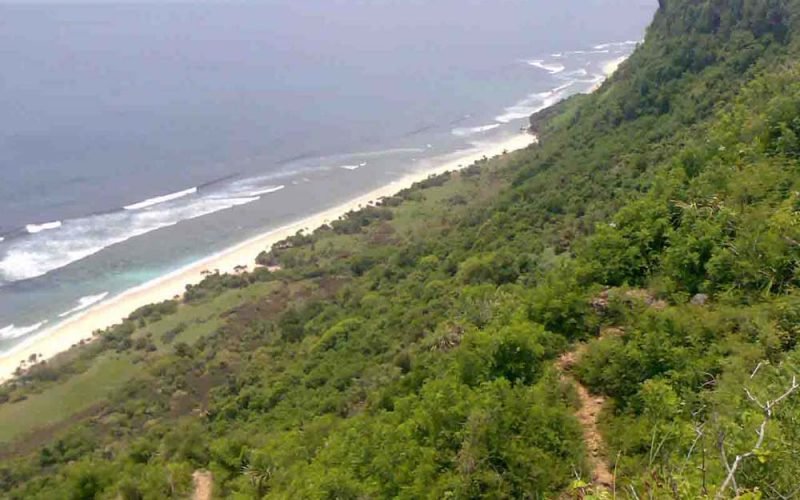 Tanah tebing Bali yang luar biasa untuk dijual di lokasi utama Pecatu 1