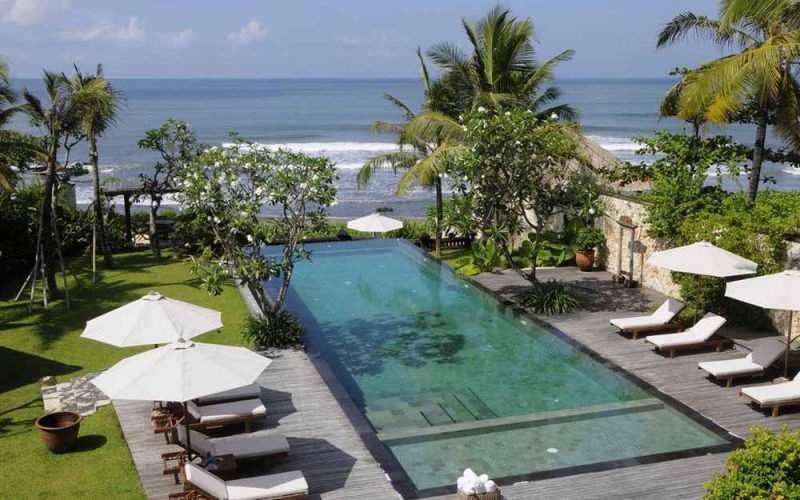Vila pinggir pantai yang menakjubkan dijual di lokasi utama Bali Canggu 6