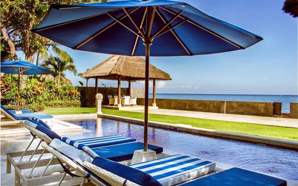 Vila pinggir pantai yang luar biasa dijual di Bali di lokasi terbaik Lovina