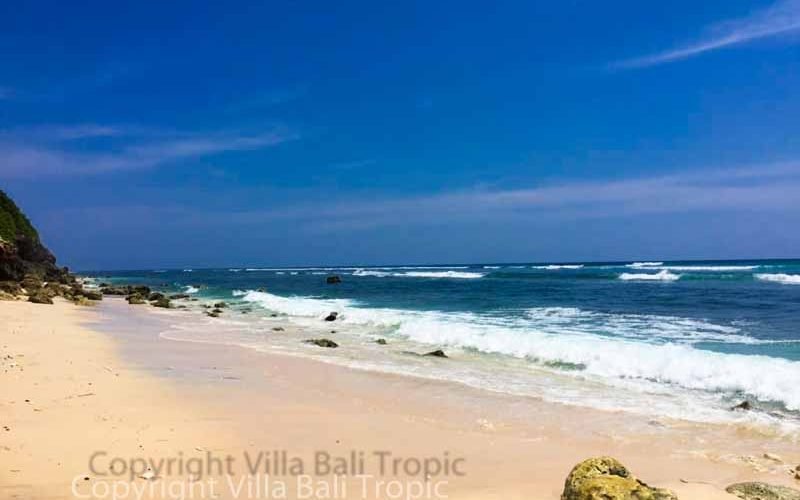 Tanah tebing fantastis di Bali untuk dijual di area utama Ungasan 3